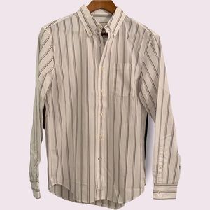 Club Monaco Men’s Slim Fit lLong Sleeves Buttons Down Strips Shirt size S & M